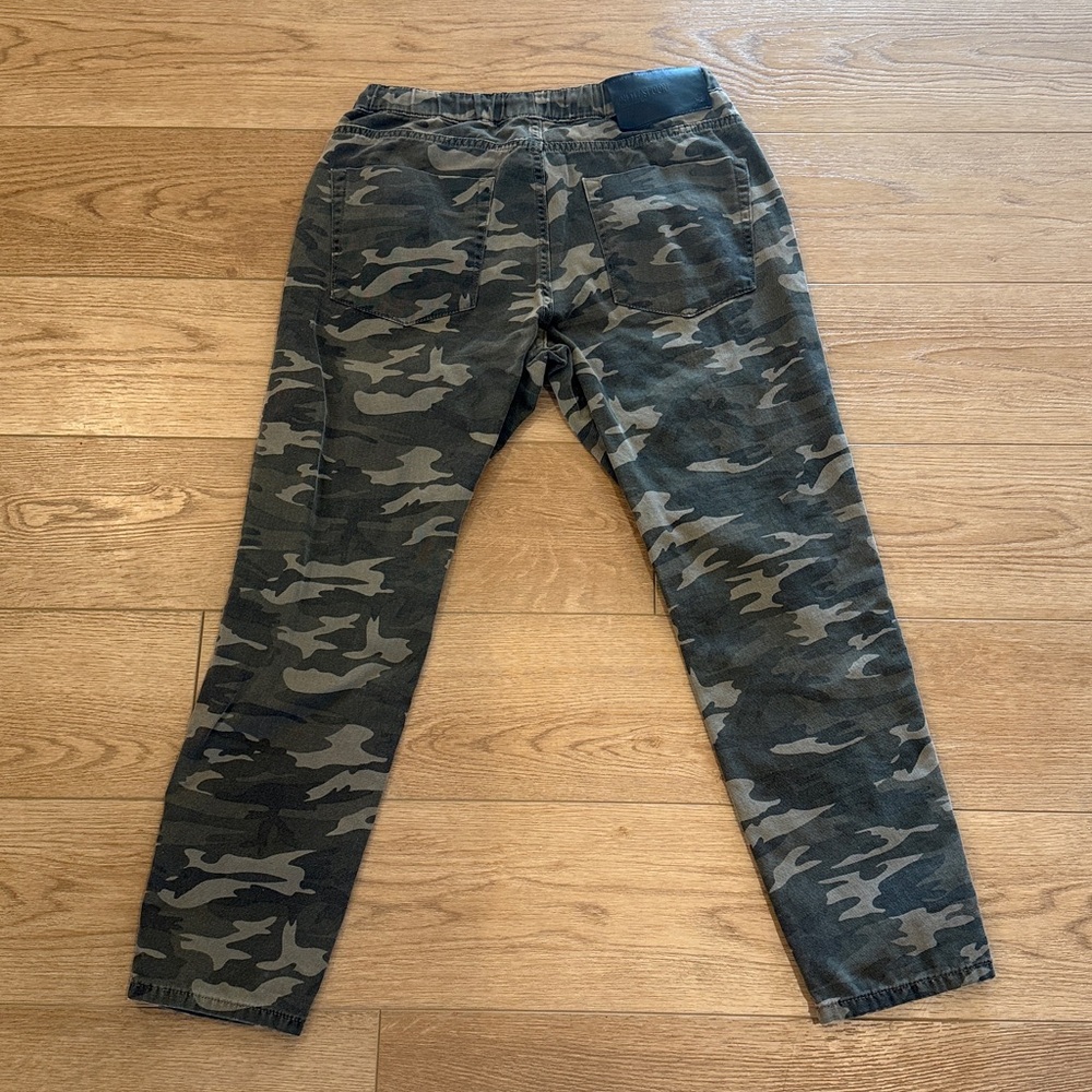 One Teaspoon Camo Pants - Picture 3 of 3